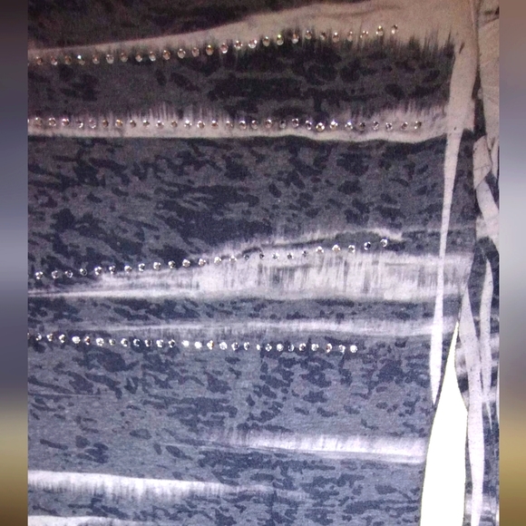 Maurices long sleeve bling top - Picture 2 of 7